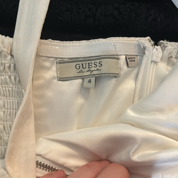 Summer dress by Guess. - Picture 2 of 3